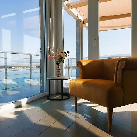 Apartment Sunset View Penthouse - Modern Three Bedroom With Amazing Sea View