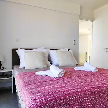 Sunset View Penthouse - Modern Three Bedroom With Amazing Sea View